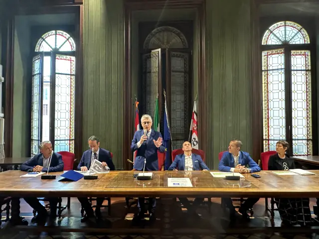 Alba: presentato in Sala Consiglio il progetto della ciclovia delle Colline Unesco che unirà la città a Canelli