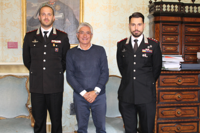 Il sindaco Carlo Bo ha salutato il capitano dei Carabinieri Giovanni Ronchi accogliendo Giuseppe Santoro